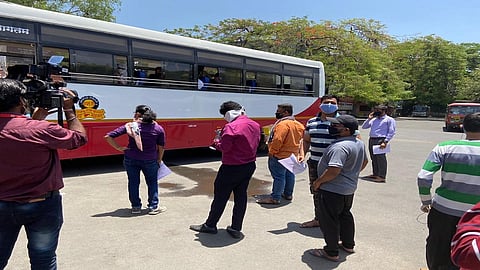 The first bus of the students stuck in Pune was sent to the city