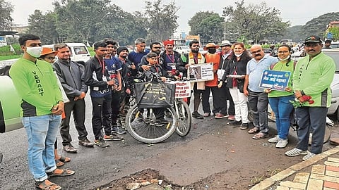 Two thousand kilometers cycling done by a visually impaired youth 