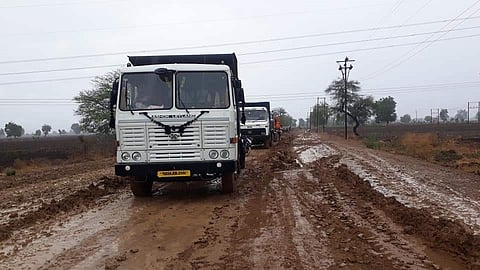 akola road