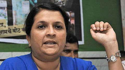 Maharashtra News Jalgaon News Anjali Damania Arrest Warrant Issued