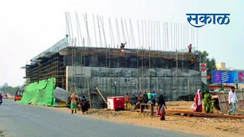 जळगाव शहरातील महामार्गाचे चौपदरीकरण पूर्ण काही होईना 