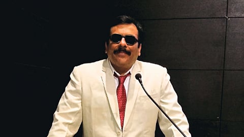 दृष्टिहीनाकडून शेकडो अंधांच्या आयुष्यात ‘प्रकाश’