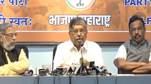 चंद्रकांत पाटील म्हणतात, शरद पवारांवर PhD करायचीये...    