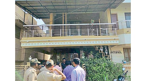 The robbers also stole jewelry and a car parked in front of the house belgum news