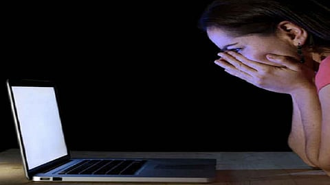 महिलेचे अश्‍लील छायाचित्र प्रसारित करणाऱ्यास अटक; वडलेतील तरुणाकडून मैत्रीचा गैरफायदा