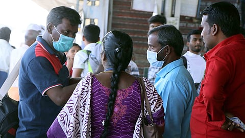 coronavirus : "कोरोना'बाबत गर्दीच्या ठिकाणी उद्‌घोषणाद्वारे सजगता 