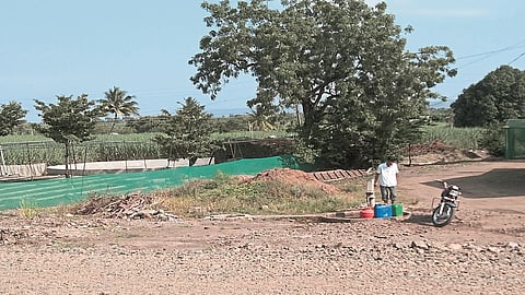 Villagers in Erandoli are deprived of water
