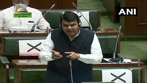 संजय राठोड यांच्याबद्दल निर्णय होतो, मग सचिन वाझेंना एवढं प्रोटेक्शन का? - देवेंद्र फडणवीस