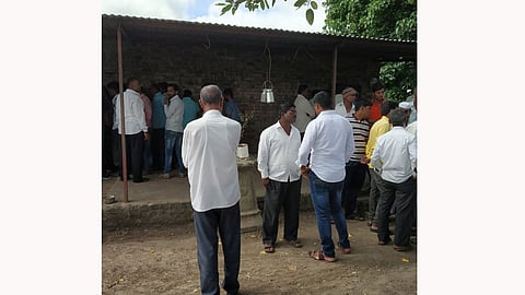 four members from farmer family commits suicide in Parner Nagar