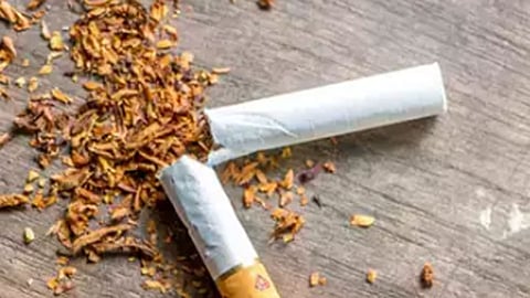 तंबाखू सेवनासाठीचे वय वाढविण्याचा केंद्राचा विचार 