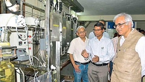 सर्वांत स्वस्त सिल्व्हर नॅनोवायरची निर्मिती