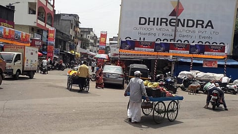 अतिक्रमणांवर कारवाई