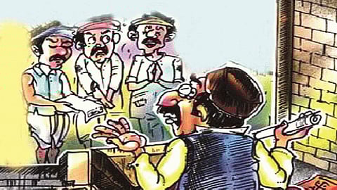 'व्याज परत दे नाहीतर, प्लॅट नावावर कर'; खासगी सावकारीचा कऱ्हाडला तिघांवर गुन्हा