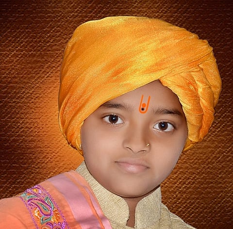 Akola Marathi News Ten year old Dnyaneshwari Ganesh Shete performs Prabodhan through Kirtan, took Goraksha fat in the village!