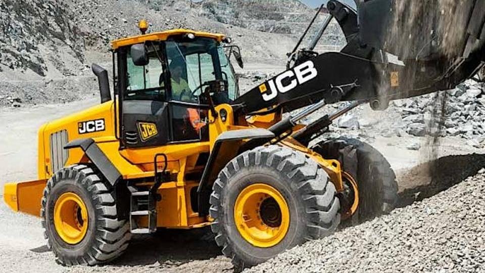 JCB आणि क्रेनचा रंग नेहमी पिवळा का असतो? 'हे' आहे मुख्य कारण I JCB Machine