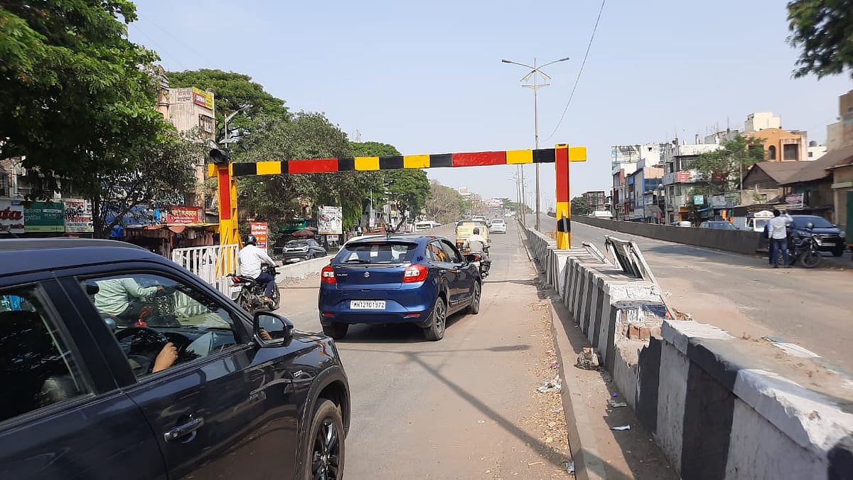 पुणे बंद असलेला हडपसर उड्डाणपूल अखेर वाहतुकीसाठी खुला Pune Hadapsar