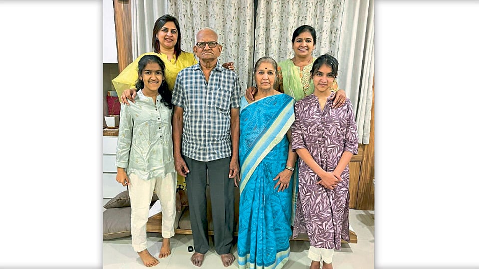 माझिया माहेरा : एकत्र कुटुंबाचं सुख