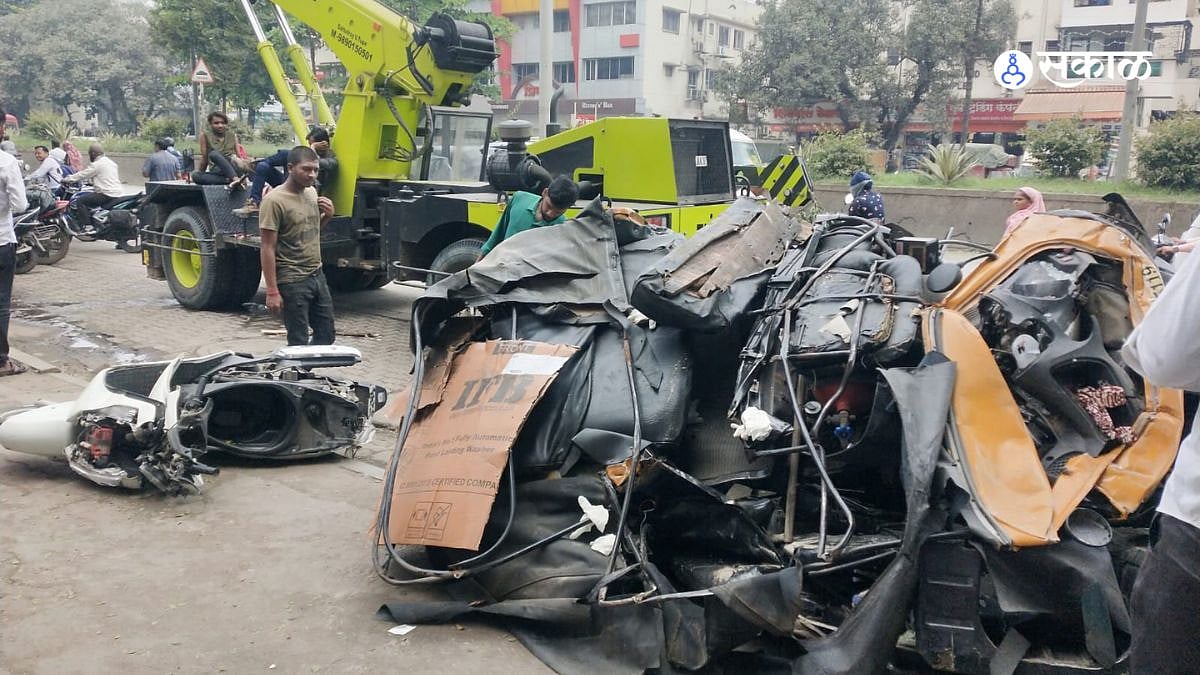 Pune Accident हडपसरमध्ये भीषण अपघात; 1 ठार 3 जखमी