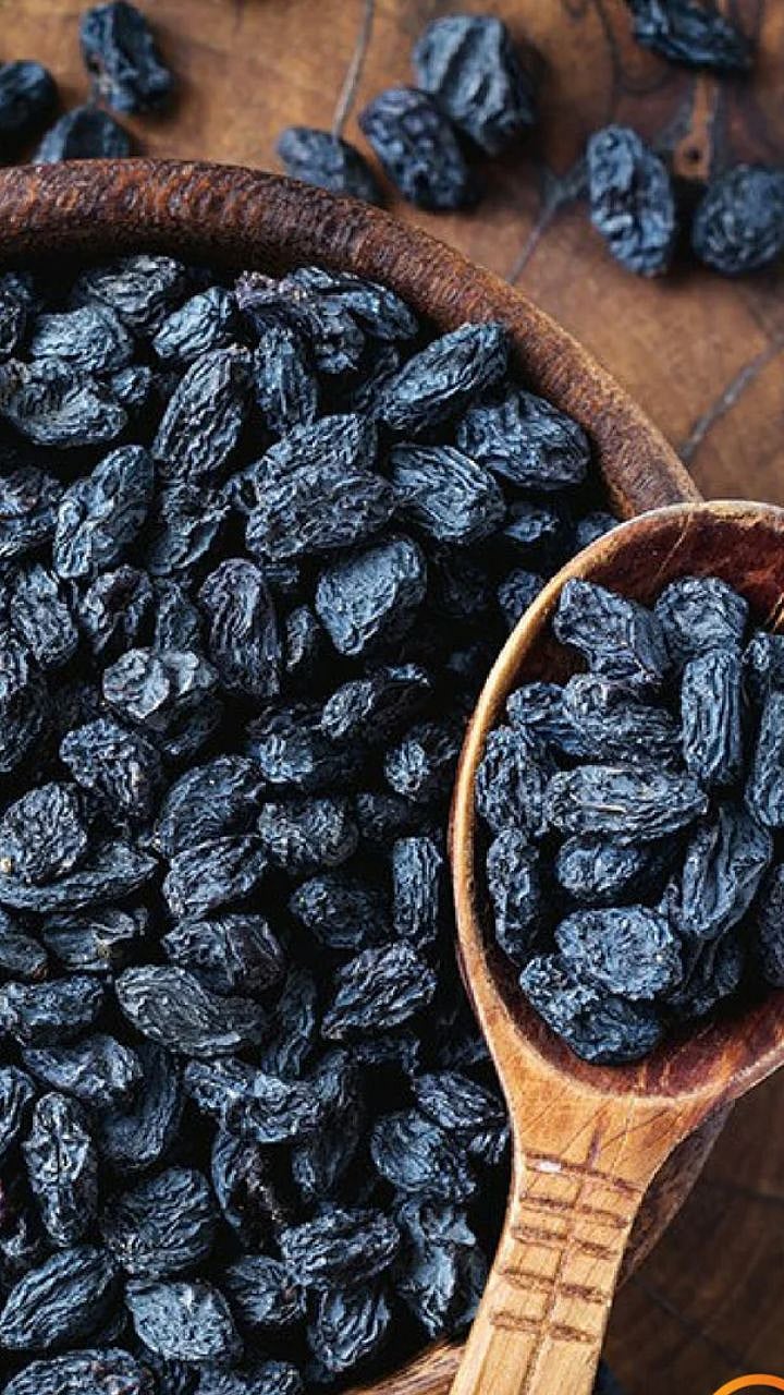 Raisin Benefits : पुरुषांनी मनुके का खावे? फायदे वाचाल तर...
