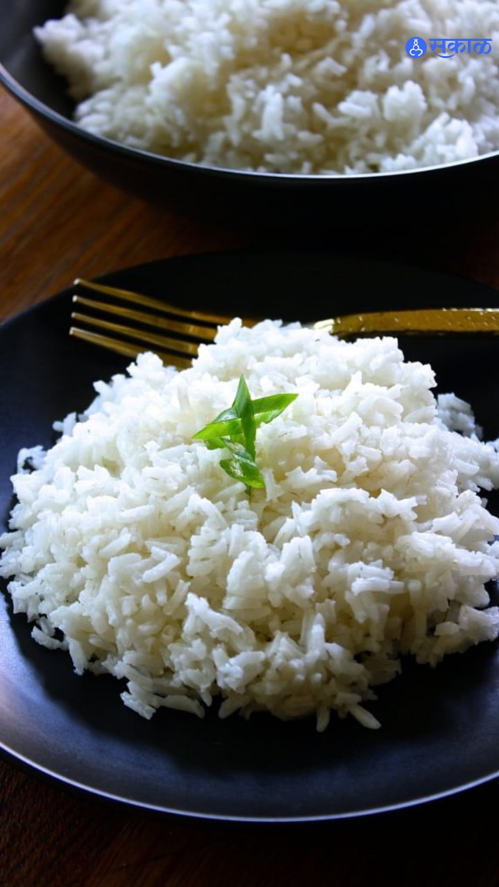 Rice Recipe : मऊ-मोकळा भात शिजवण्याची योग्य पद्धत