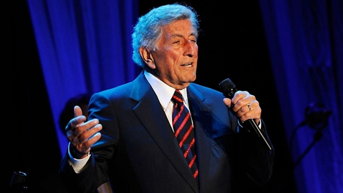 Tony Bennett Died: अमेरिकन सिंगर टोनी बेनेटचं काळाच्या पडद्याआड ...