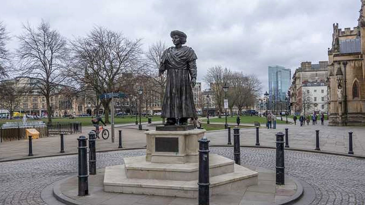 जातीयतेविरोधात लढाईची स्मृतिस्थळे vaibhav valunj writes Memorials of ...