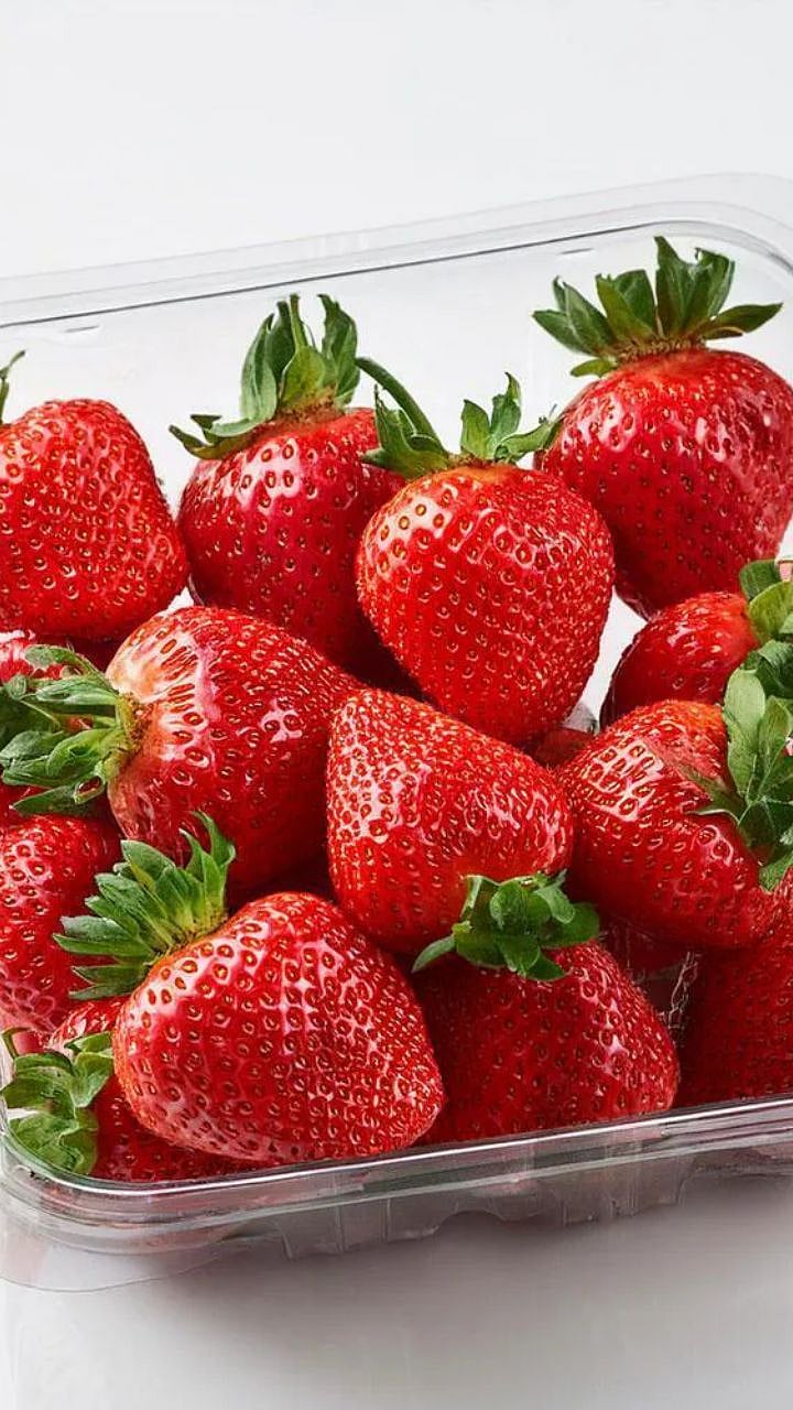 Strawberry Benefits : 'स्ट्रॉबेरी' खाण्याचे फायदे काय अन् दिवसभरातून किती खाव्यात? 2 Mapaan Online Maharashtra