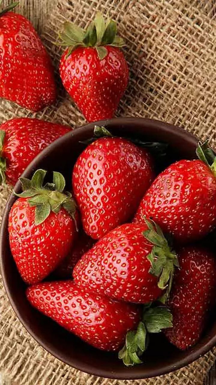 Strawberry Benefits : 'स्ट्रॉबेरी' खाण्याचे फायदे काय अन् दिवसभरातून किती खाव्यात?