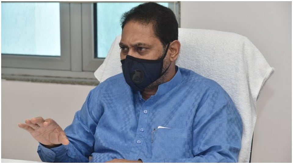 Nitin Raut : ‘युएपीए अंतर्गत विराट कोहलीला अटक करणार का?’