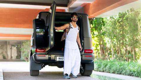 Shahid Kapoor in Pyjama