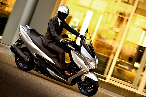 suzuki burgman 400
