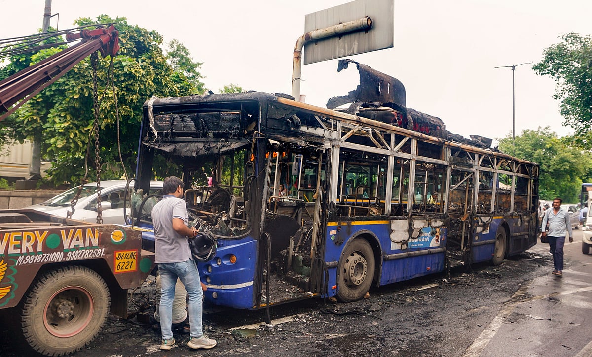 Cluster bus catches fire in Delhi's Jagatpuri, electrical short-circuit ...
