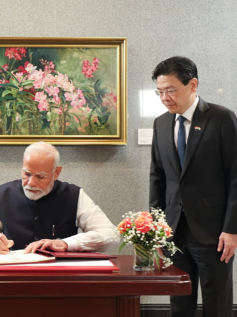 India-Singapore elevate ties to comprehensive strategic partnership; sign 4 MoUs during Modi's visit