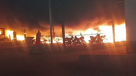 Fire in Delhi market, two shops gutted