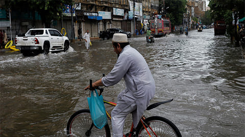 Heavy rains leave 37 dead in Pakistan, over 90 injured as roofs collapse, power cuts hit cities
