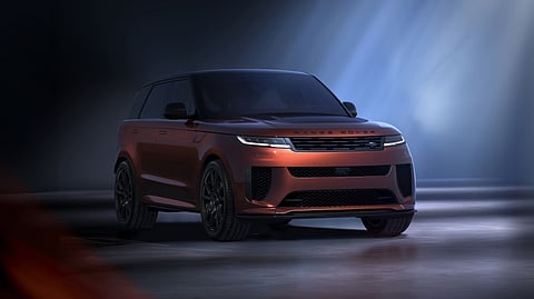 Range Rover unveils Sport SV Carbon, elevating lightweight luxury performance

