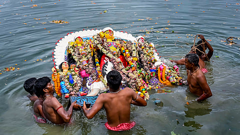 Vijaya Dashami celebrated across Bengal; rain disrupts sindoor khela, pandal hopping