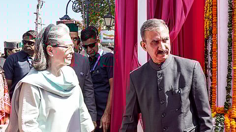 Sonia Gandhi unveils statue of ex-Himachal CM Virbhadra Singh in Shimla