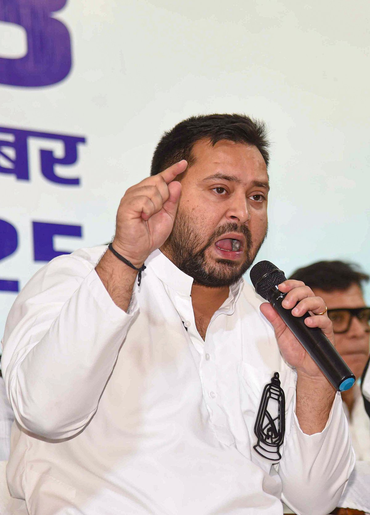 Tejashwi rejects exit poll predictions o...