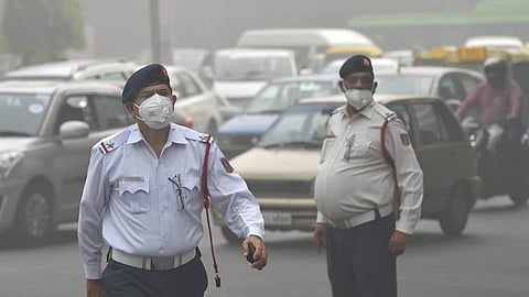 Delhi bans non-BS-VI commercial vehicles from November 1