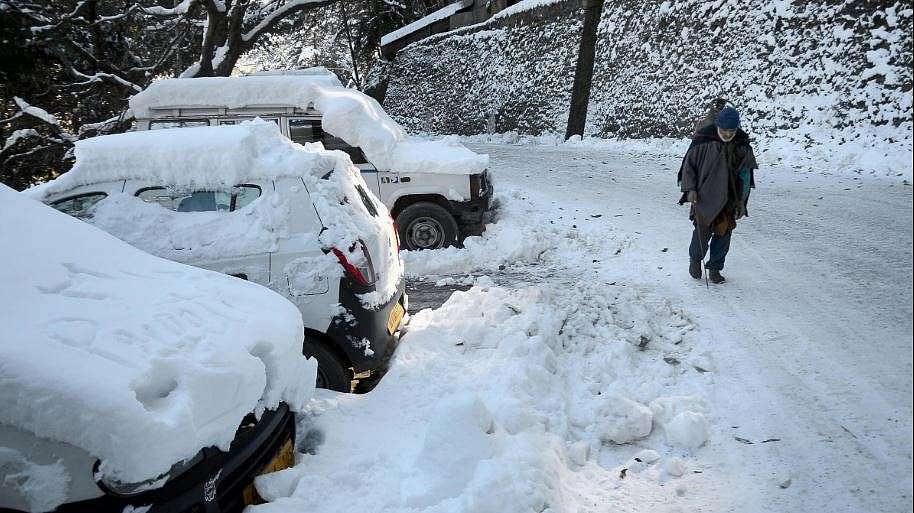 Snow, rain likely as Kashmir braces for...