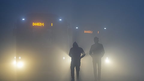 Air quality worsens in Delhi, AQI recorded at 438