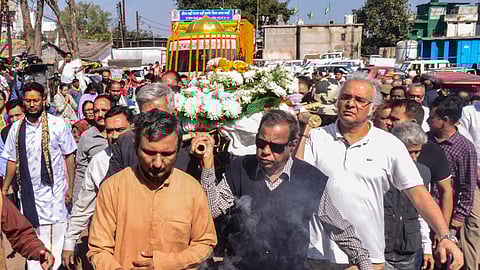 Eminent writer Vinod Kumar Shukla's last rites performed with full state honours in Raipur