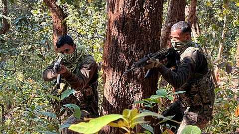 Gunbattle between security forces, Maoists in Jharkhand forest day after 16 killed