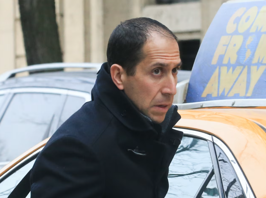Epstein's longtime accountant testifies on his wealth, business ties
