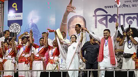 Mamata marches to file nomination for Bhabanipur seat amid show of strength