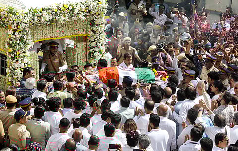 She is gone, the music lives on | Sorrow and song as Asha Bhosle cremated with state honours
