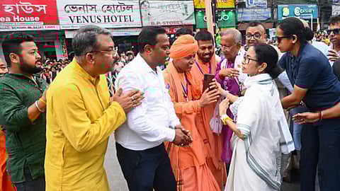 Central forces tried to check my car on way to airport: Mamata