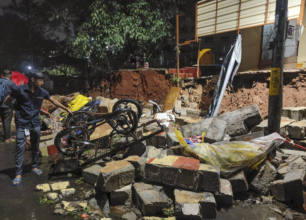 Sudden Bengaluru storm kills 10, uproots trees and cripples traffic