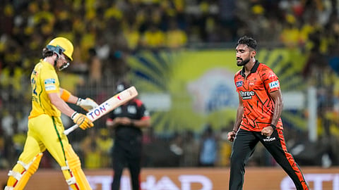 Sunrisers Hyderabad beat Chennai Super Kings by 5 wickets to qualify for IPL play-offs
